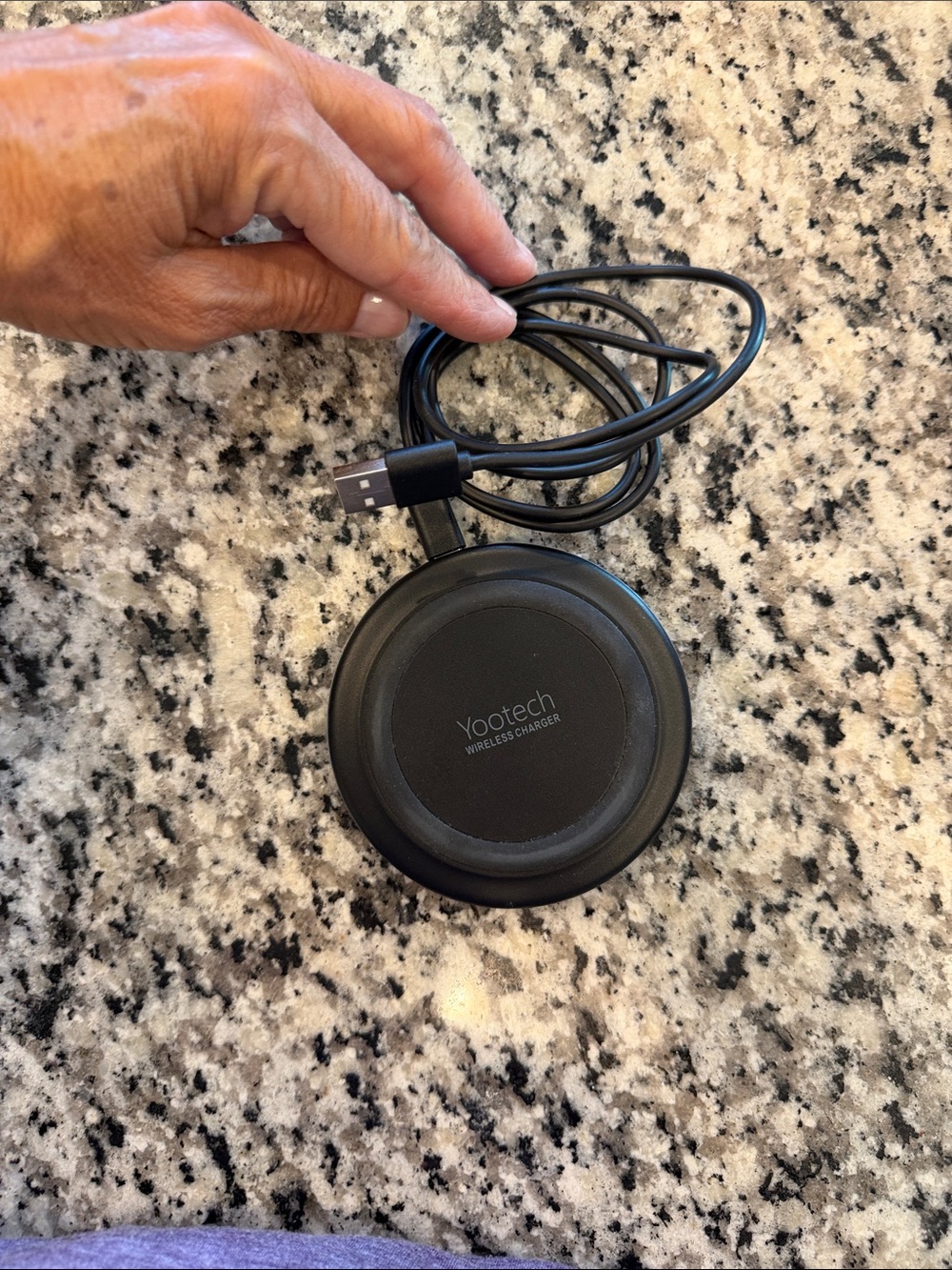 Black Wireless Charging Pad - USB Powered